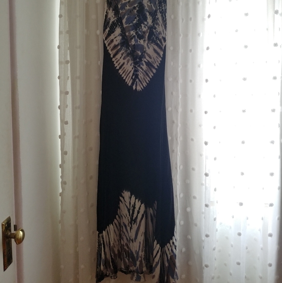 StyleStalker Tie dye Maxi Dress - Picture 3 of 11